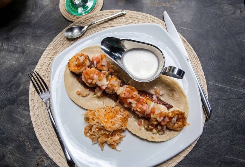 هتل Jicaro Island Lodge Member Of The Cayuga Collection