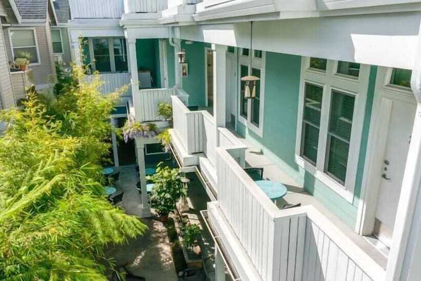 فندق Pacific Blue Inn