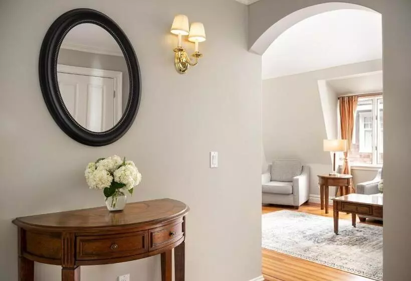 ホテル Pelham Court