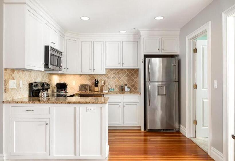 فندق Pelham Court