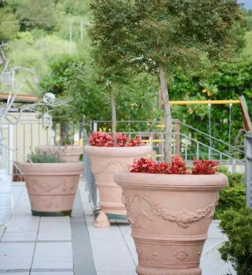 هتل Ristorante La Ripa