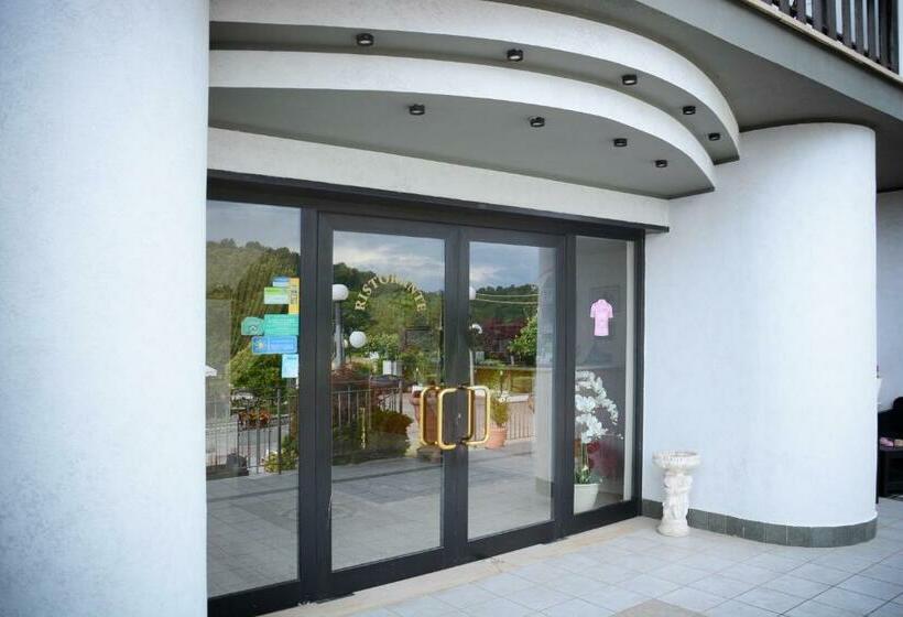 בית מלון כפרי Ristorante La Ripa