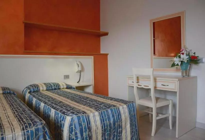 هتل Ristorante La Ripa