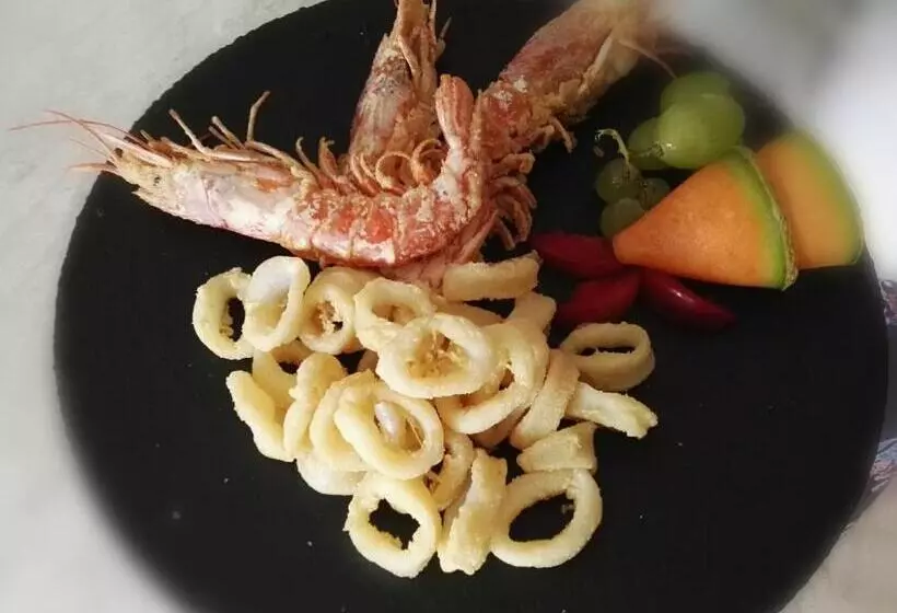 هتل Ristorante La Ripa