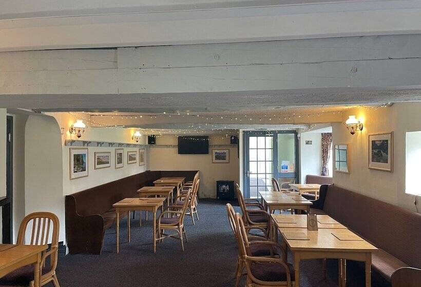 호텔 Salutation Inn