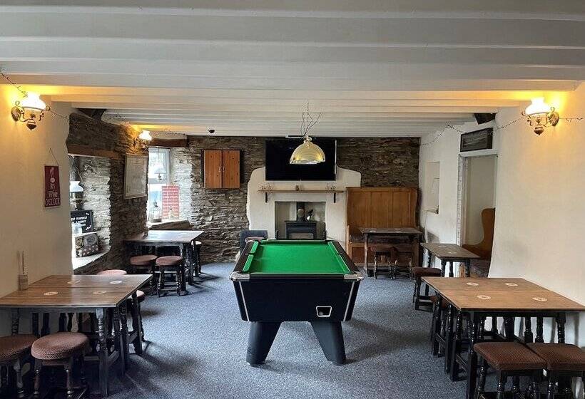 호텔 Salutation Inn