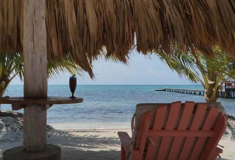 Hotel St. George's Caye Resort