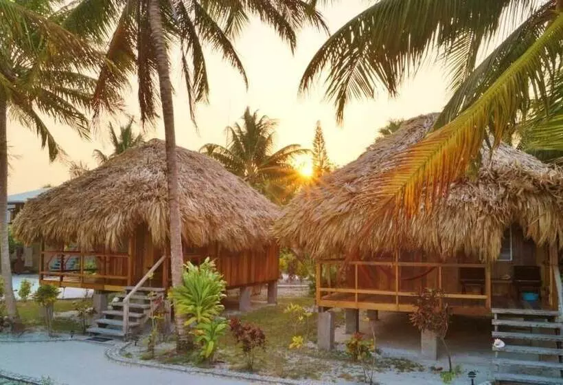 Hotel St. George's Caye Resort
