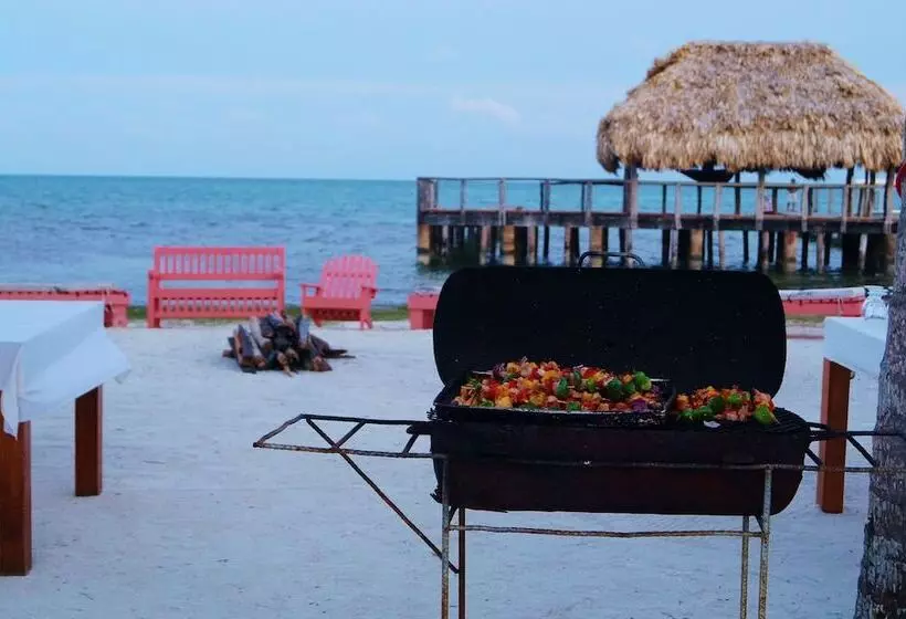 Hotel St. George's Caye Resort