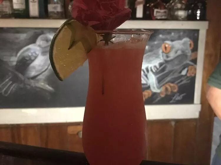 Hotel St. George's Caye Resort