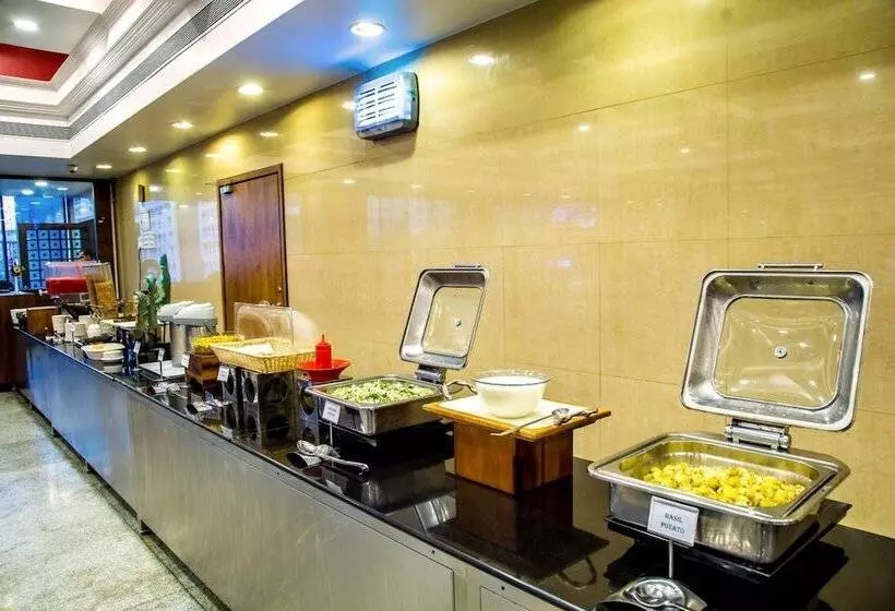 Отель Tip Top Plaza