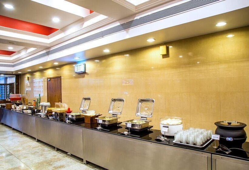 فندق Tip Top Plaza