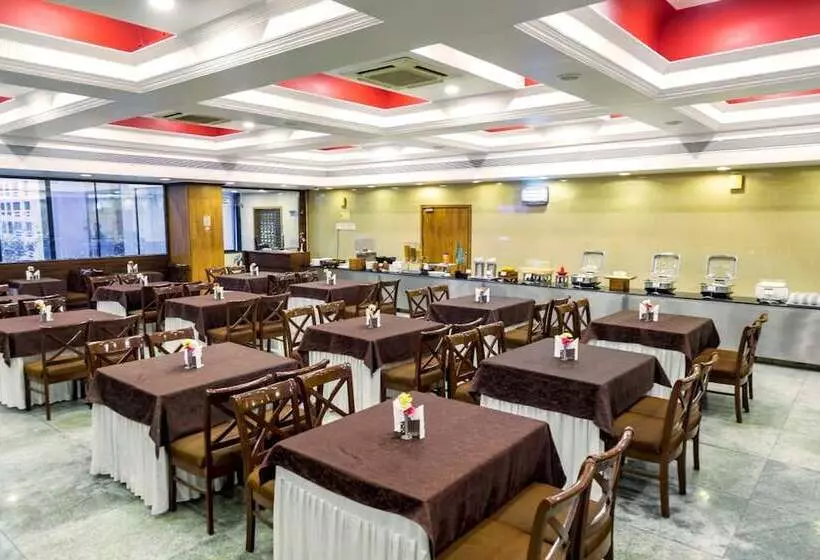 Отель Tip Top Plaza