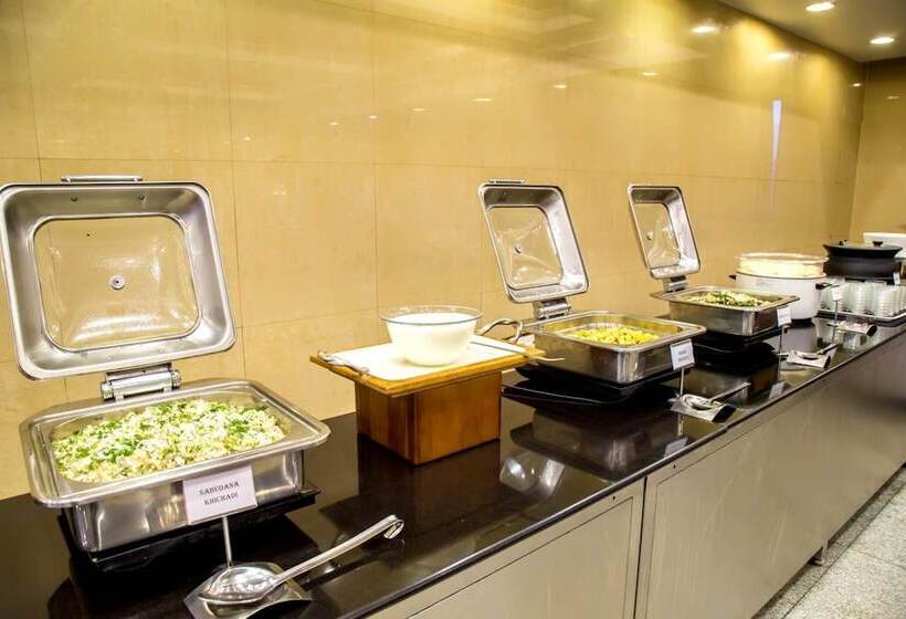 فندق Tip Top Plaza