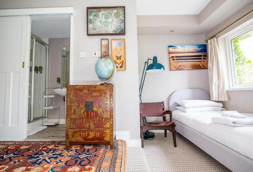 펜션 Cairn Bay Lodge