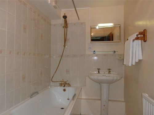 Pensione Cloudlands - Guest House