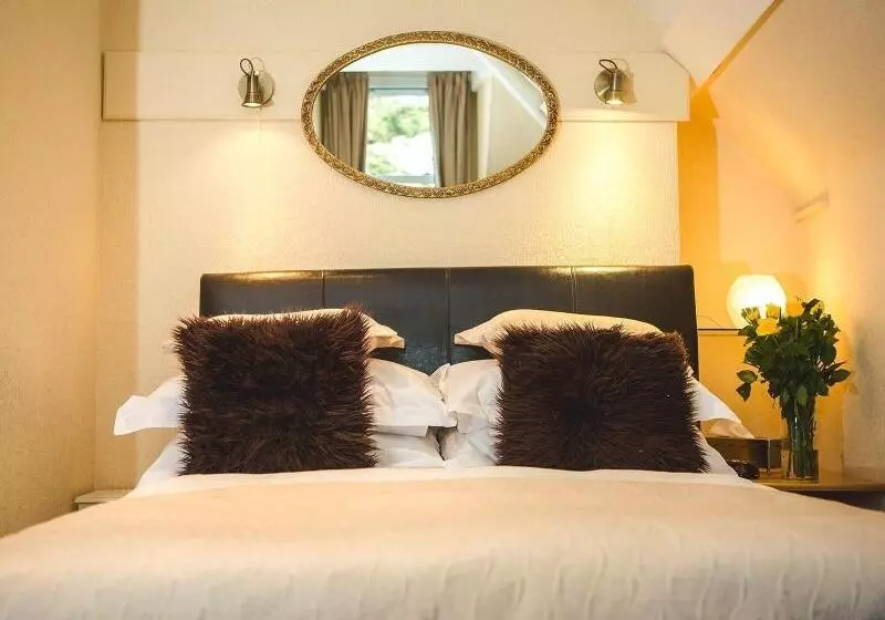 بنسيون Somerville House