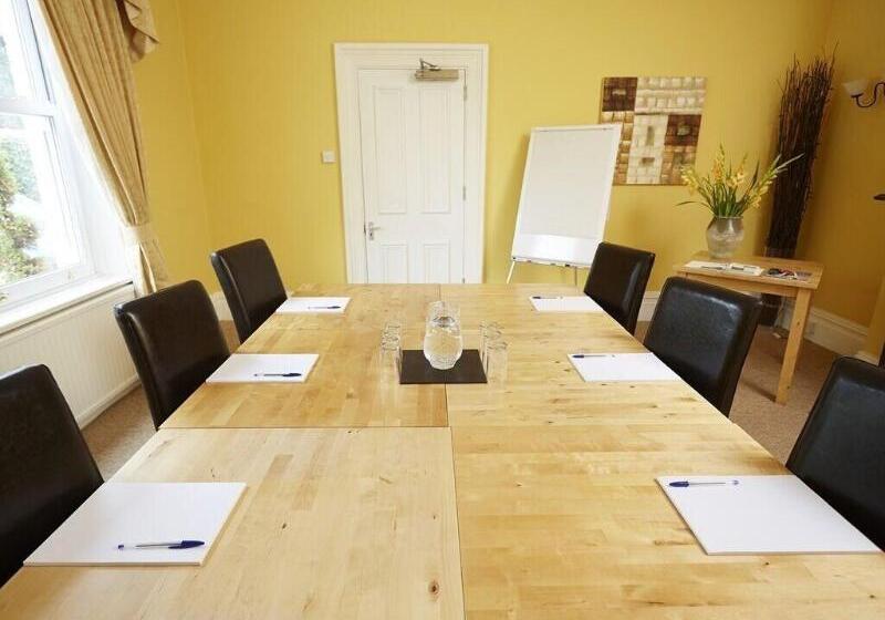 ペンション Somerville House