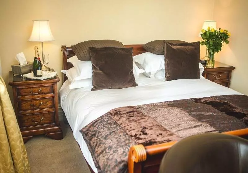 بنسيون Somerville House