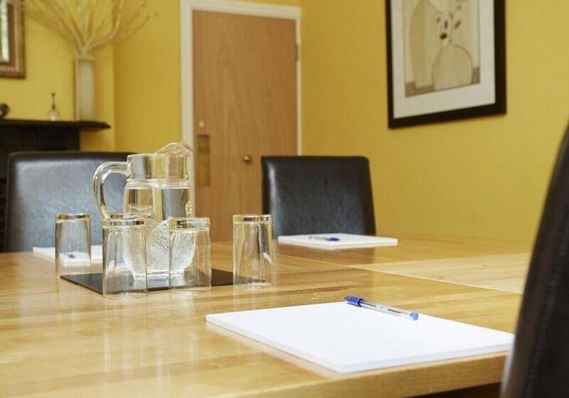 ペンション Somerville House