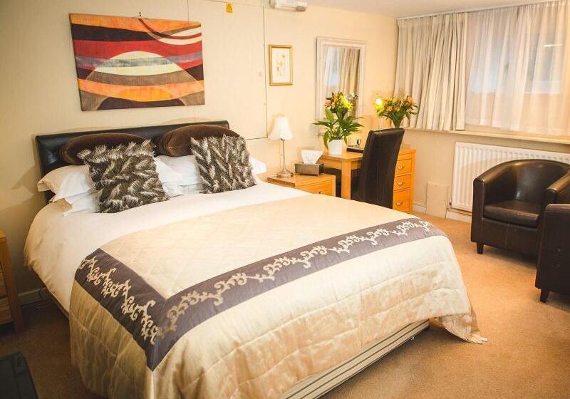 ペンション Somerville House