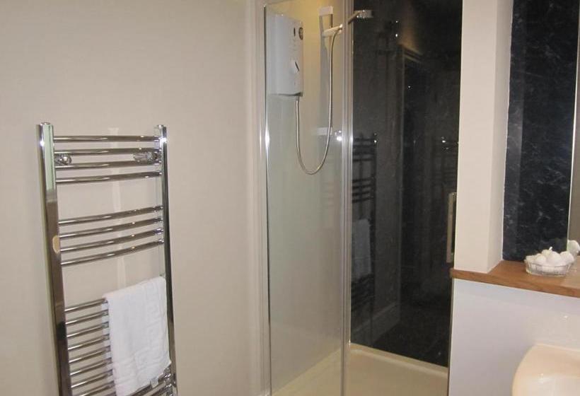 פנסיון The Dorchester Guest House