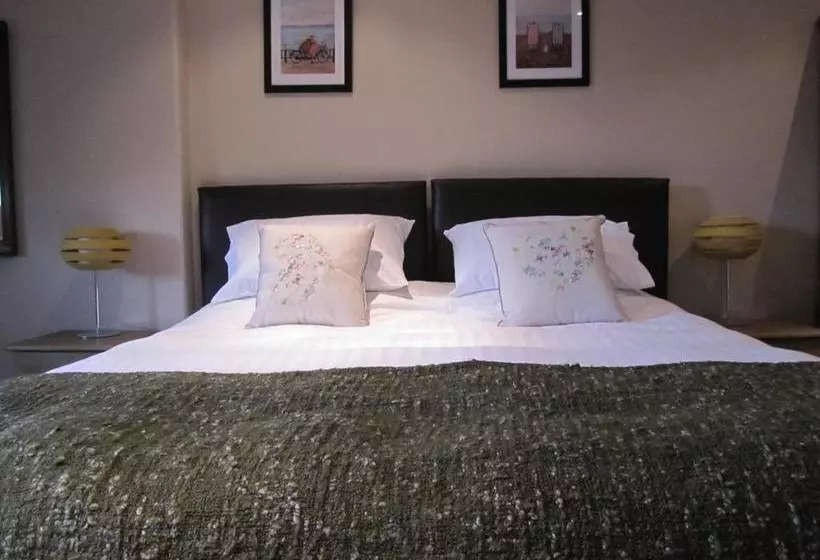 Пансион The Dorchester Guest House