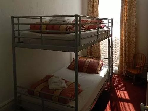 ペンション The Sherwood Guest House