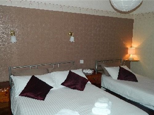 بنسيون The Sherwood Guest House