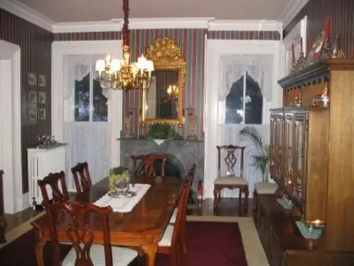 Pinehill Inn Bed & Breakfast