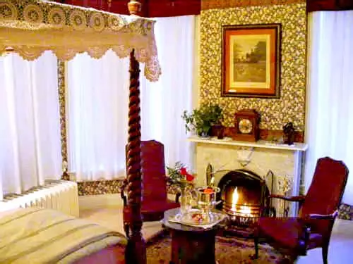 Pinehill Inn Bed & Breakfast