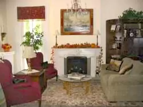 Pinehill Inn Bed & Breakfast