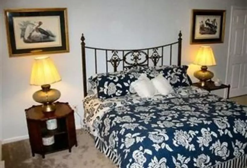 Rock Laurel Bed And Breakfast
