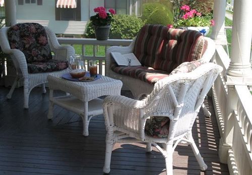 The Sleigh Maker Inn Bed And Breakfast