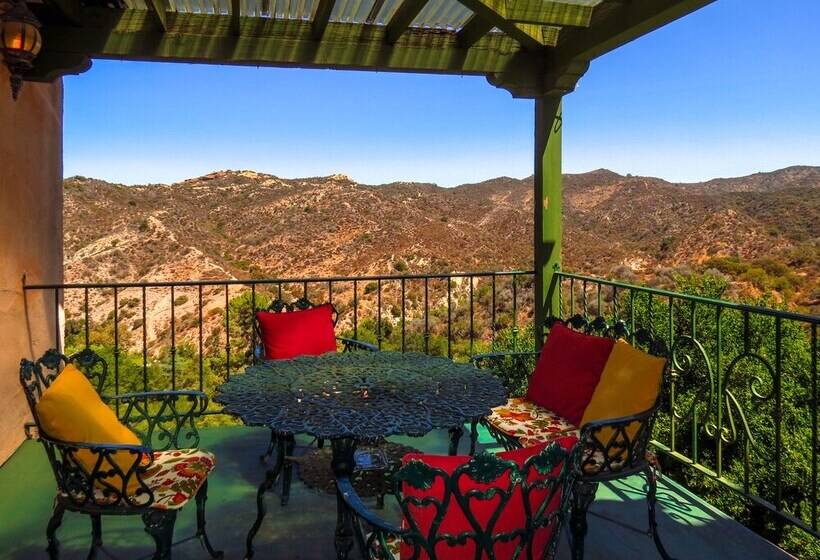 Topanga Canyon Inn Bed And Breakfast