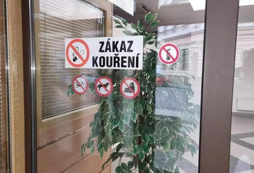 ユースホステル Rada