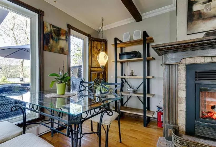 Aamiaismajoitus (B&B) Gite Le Petit Manoir Vue Sur Rivière St Maurice