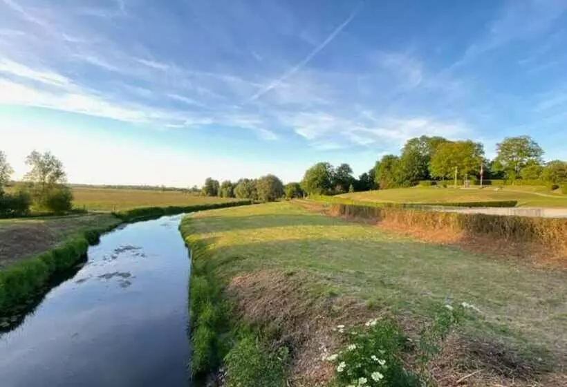 Aamiaismajoitus (B&B) La Fiere Bridge Guest House