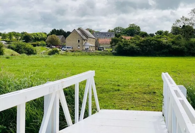 Aamiaismajoitus (B&B) La Fiere Bridge Guest House