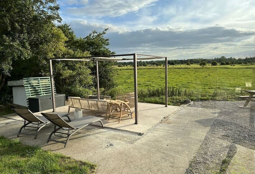 مبيت وإفطار La Fiere Bridge Guest House