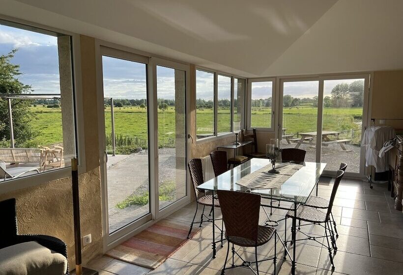 مبيت وإفطار La Fiere Bridge Guest House