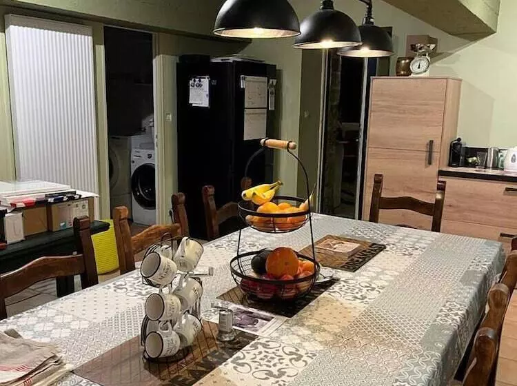 Aamiaismajoitus (B&B) La Fiere Bridge Guest House