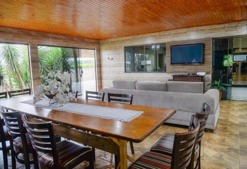 تختخواب و صبحانه Casa De Campo   15 Minutos Das Cataratas E Aeroporto   Piscina Com água Salgada E Muito Espaço Ao Ar