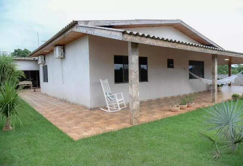 تختخواب و صبحانه Casa De Campo   15 Minutos Das Cataratas E Aeroporto   Piscina Com água Salgada E Muito Espaço Ao Ar