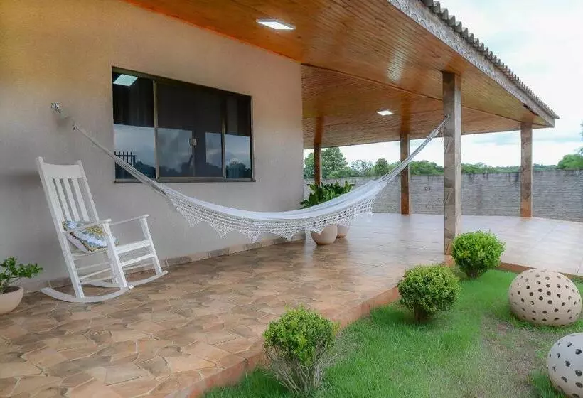 تختخواب و صبحانه Casa De Campo   15 Minutos Das Cataratas E Aeroporto   Piscina Com água Salgada E Muito Espaço Ao Ar