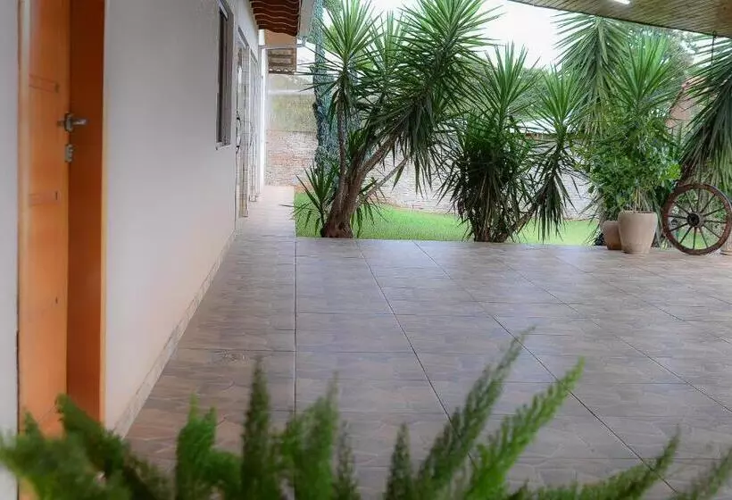 تختخواب و صبحانه Casa De Campo   15 Minutos Das Cataratas E Aeroporto   Piscina Com água Salgada E Muito Espaço Ao Ar