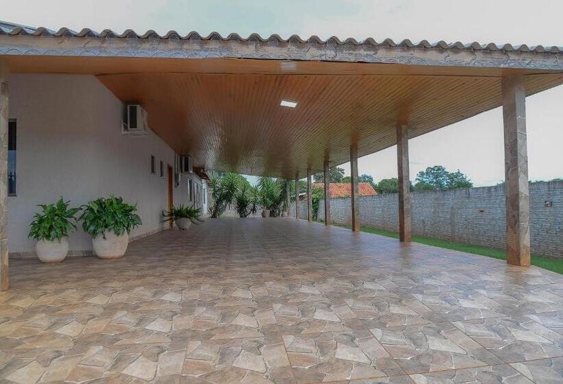 تختخواب و صبحانه Casa De Campo   15 Minutos Das Cataratas E Aeroporto   Piscina Com água Salgada E Muito Espaço Ao Ar