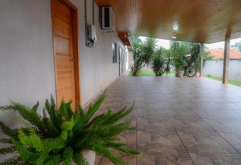 تختخواب و صبحانه Casa De Campo   15 Minutos Das Cataratas E Aeroporto   Piscina Com água Salgada E Muito Espaço Ao Ar