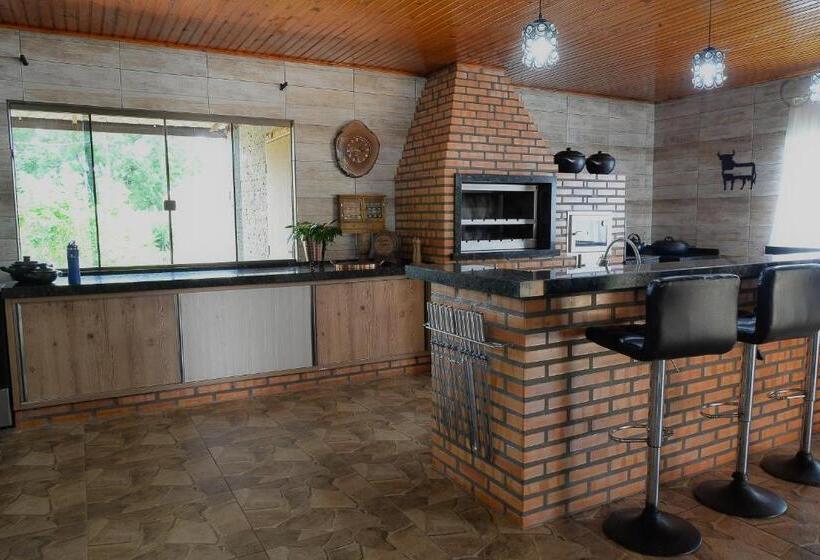 تختخواب و صبحانه Casa De Campo   15 Minutos Das Cataratas E Aeroporto   Piscina Com água Salgada E Muito Espaço Ao Ar