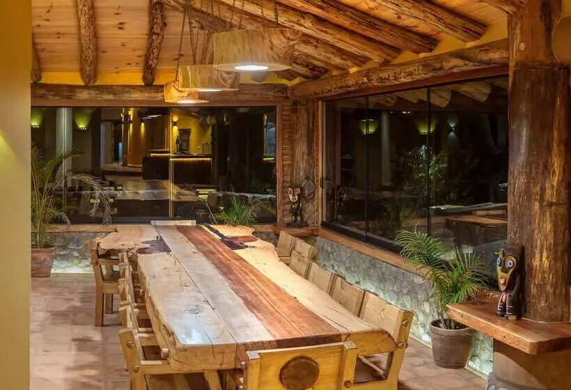 هتل Casa Raiz Handmade House Luxury Stay